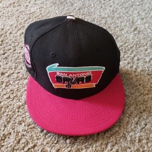 San Antonio Spurs Strap Back